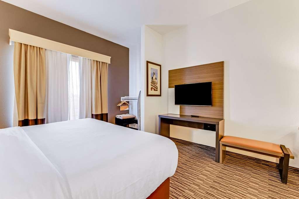 Comfort Suites Murfreesboro Room photo